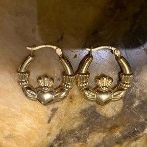 14K Gold Claddagh Earrings 14 Karat